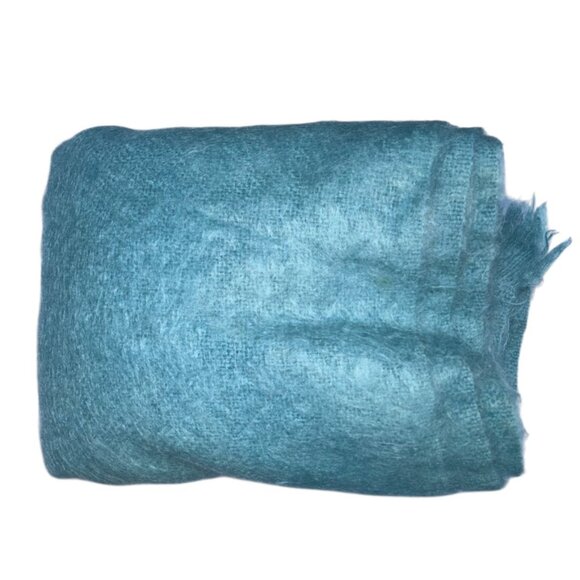 100% MOHAIR Lands Downunder turquoise aqua NEW throw blanket - Picture 4 of 6